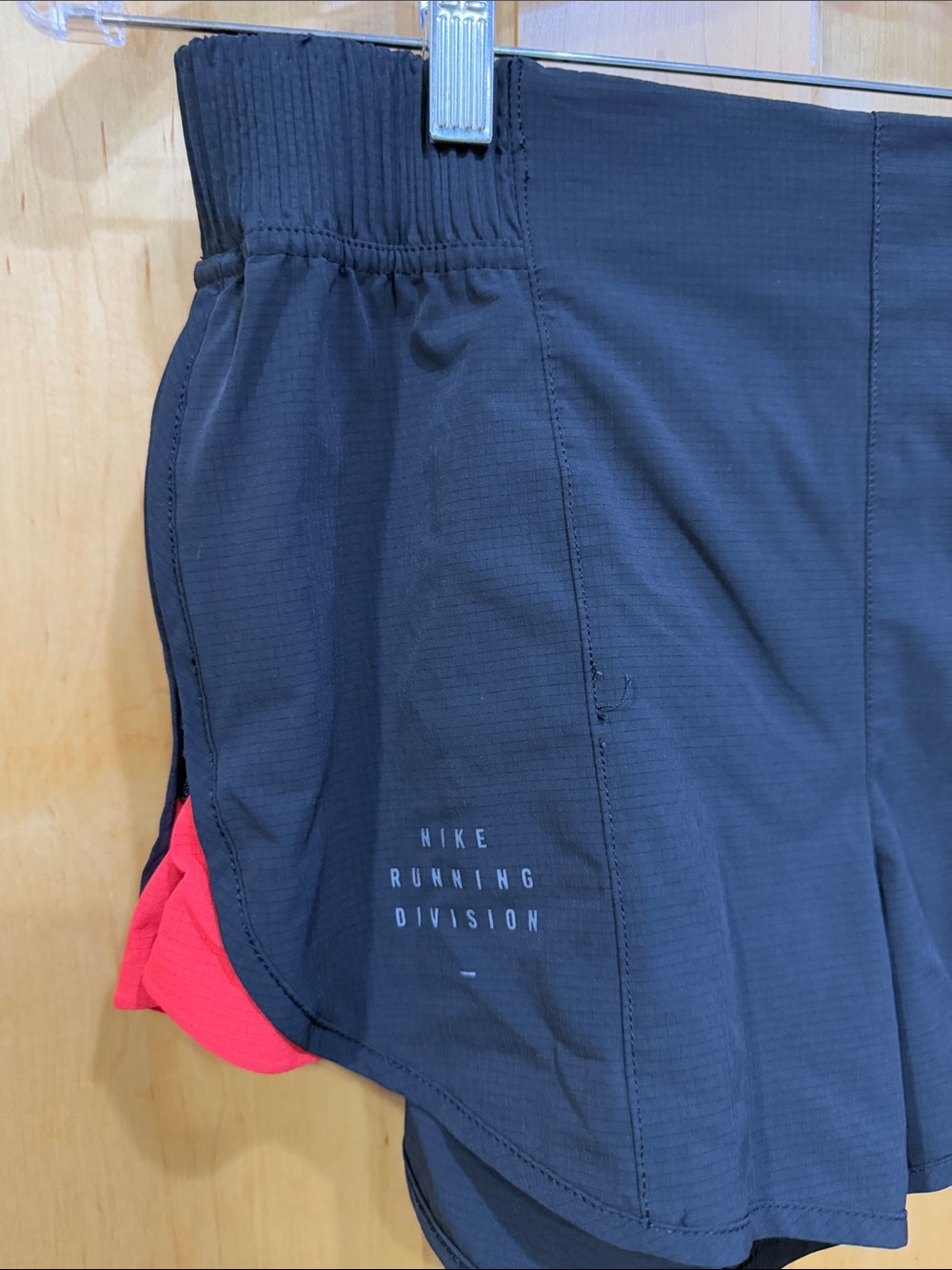 Nike Women’s Black Running Shorts with Pink Trim size S - Picture 3 of 8
